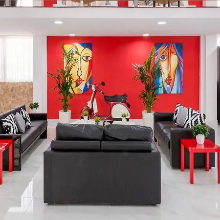 By President Ξενοδοχείο Σπλιτ