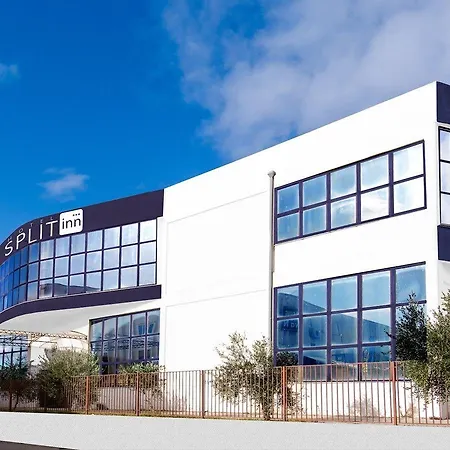 By President Ξενοδοχείο Σπλιτ