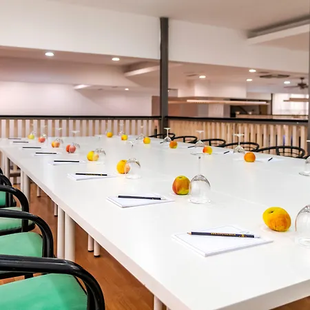 Ξενοδοχείο By President