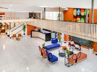 By President מלון